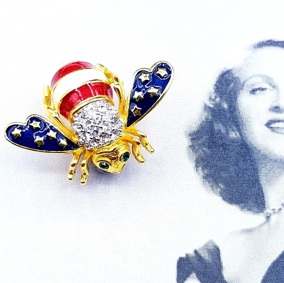 Vintage Jewelry - Vintage JOAN RIVERS Patriotic Flag Bee Brooch